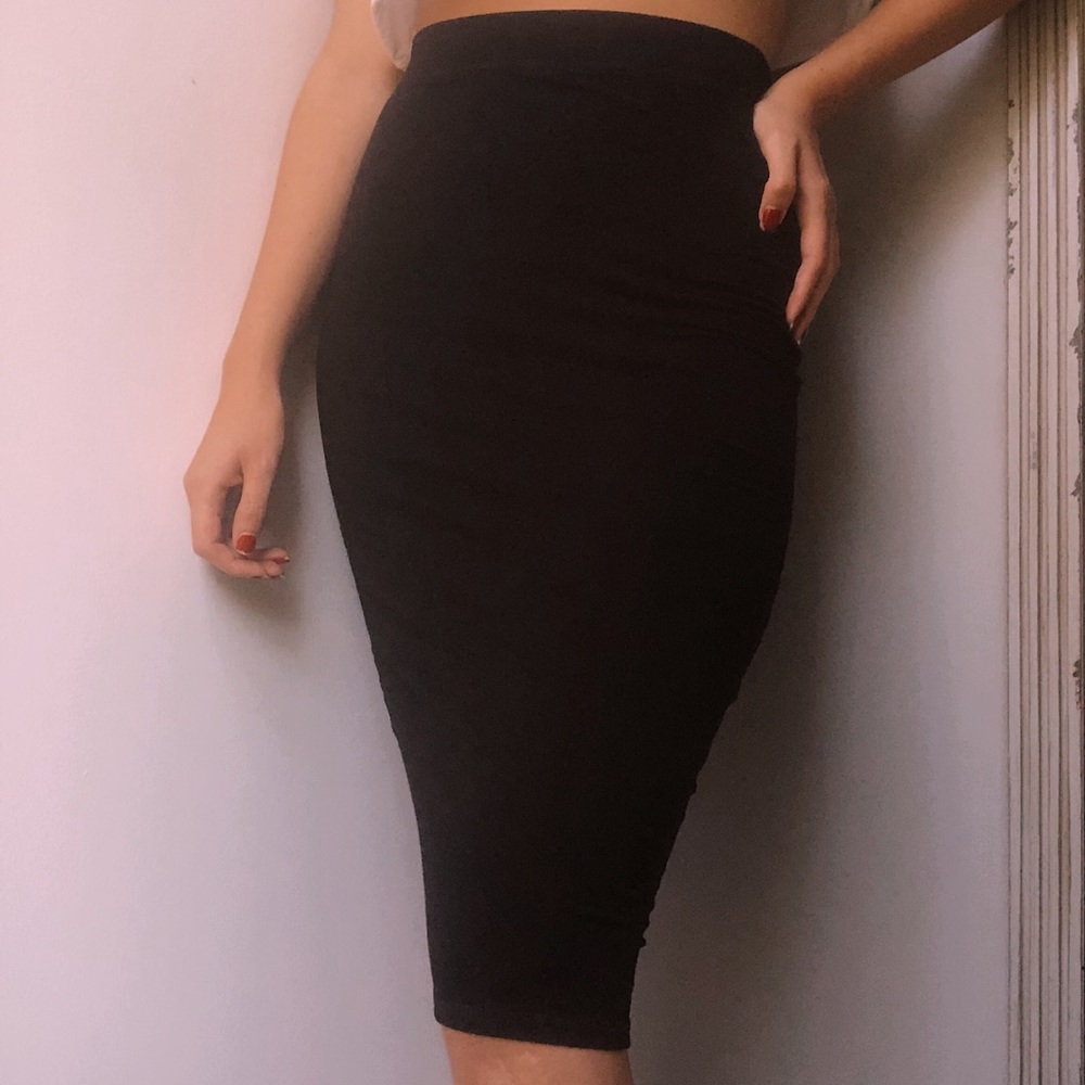 Black cotton pencil skirt